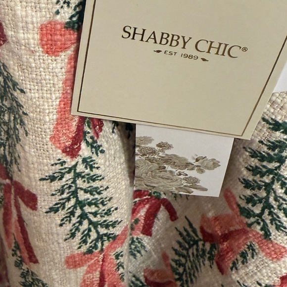 Shabby Chic Coquette Tree Skirt - Picture 3 of 4